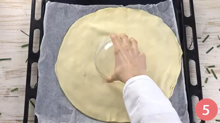 Ghirlanda di sfoglia al salmone - Passaggio 5