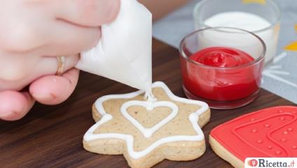 Glassa all'acqua Bimby: ideale per decorare biscotti e torte