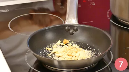 Gnocchetti semintegrali con acciughe e crumble di taralli - Passaggio 7