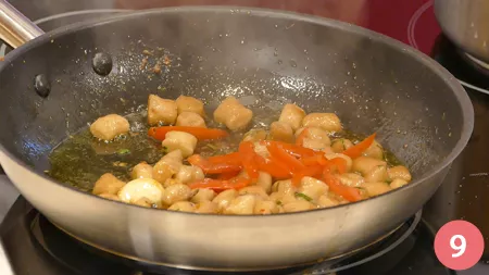 Gnocchetti semintegrali con acciughe e crumble di taralli - Passaggio 9