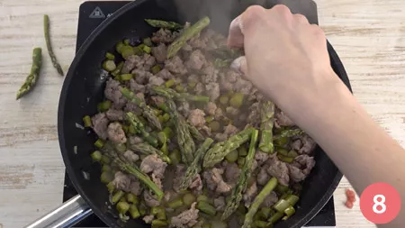 Gnocchi con asparagi e salsiccia - Passaggio 8