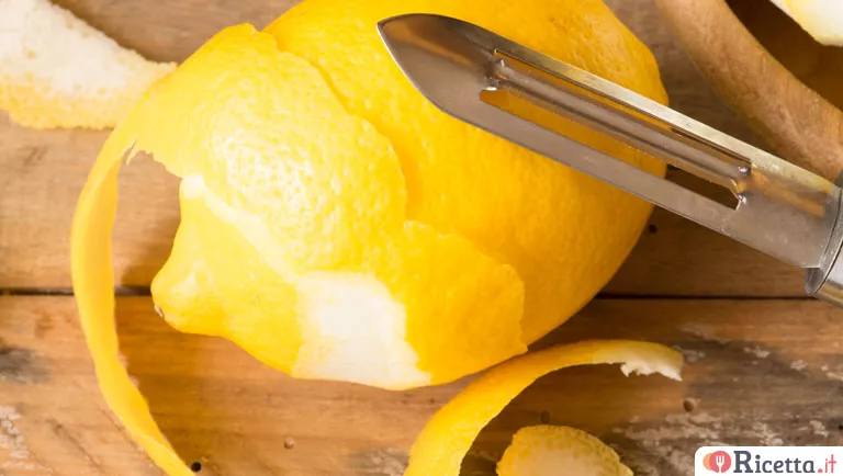 Come utilizzare le scorze di limone