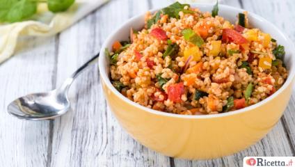 Insalata di bulgur con verdure Bimby: ricetta light facile e veloce