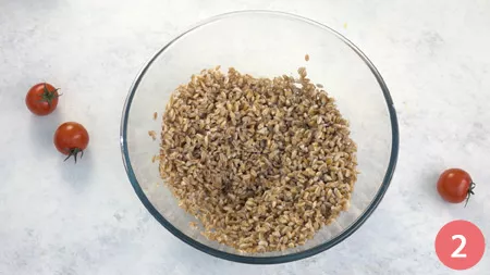 Insalata di farro con pesto e pomodorini - Passaggio 2