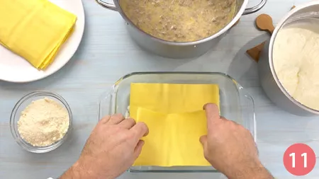 Lasagne al ragù bianco - Passo 11