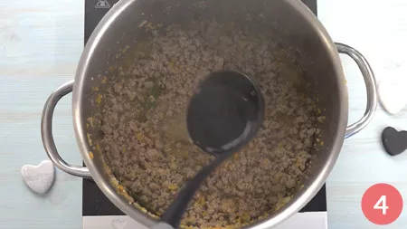 Lasagne al ragù bianco - Passo 4