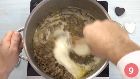 Lasagne al ragù bianco - Passo 9