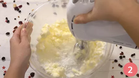 lavorate per bene utilizzando delle fruste elettriche