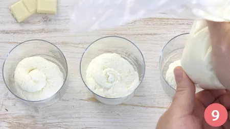Mousse al cioccolato bianco e pesche - Passaggio 9