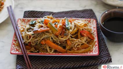Noodles di riso alle verdure