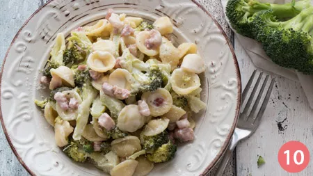 Orecchiette ai broccoli e pancetta - Passaggio 10