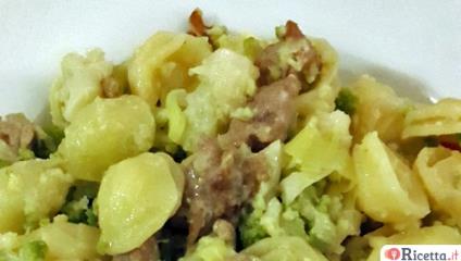 Orecchiette salsiccia, porri e broccolo romano