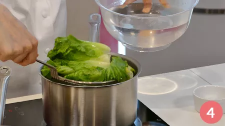 Paccheri con scarola, vongole e mandorle - Passaggio 4