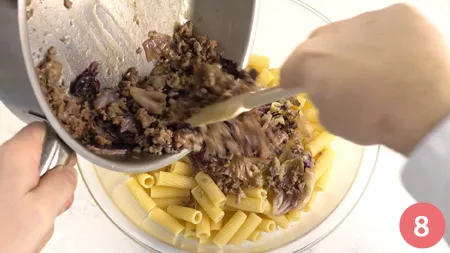 Pasta al forno con radicchio e salsiccia - Passaggio 8