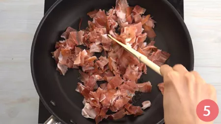Pasta al pesto di spinaci, speck e ricotta - Passaggio 5