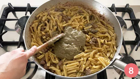 Pasta con carciofi e salsiccia - Passaggio 8