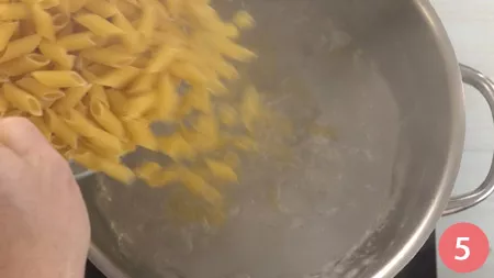 Pasta con salsiccia e radicchio - Passo 5