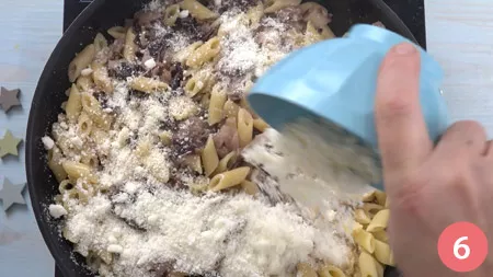 Pasta con salsiccia e radicchio - Passo 6