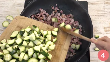 Pasta con zucchine e pancetta - Passaggio 4