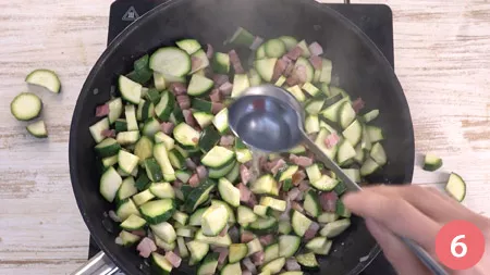 Pasta con zucchine e pancetta - Passaggio 6