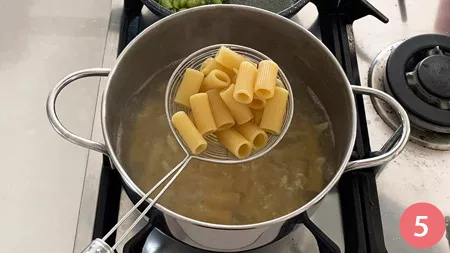 Pasta fave, pecorino e finocchietto - p5