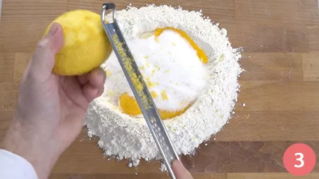 Pasta frolla allo yogurt - Passaggio 3