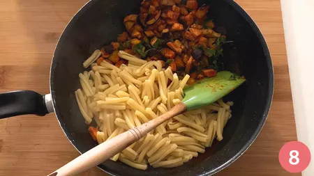 Pasta con pesce spada e melanzane - Passaggio 8