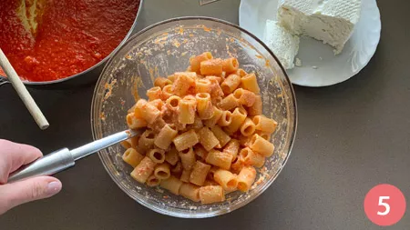 Pasta ricotta e pomodoro - P5
