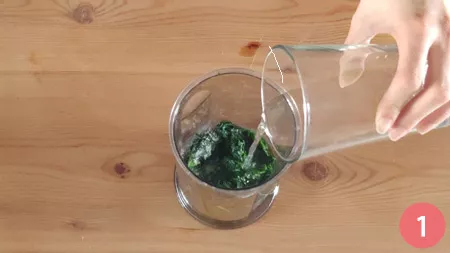 Pasta verde di spinaci - Pass 1