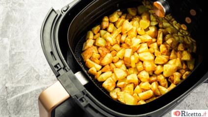 Patate perfette in friggitrice ad aria: la guida per una ricetta croccante e gustosa