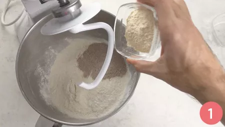 Pinsa romana - Passaggio 1