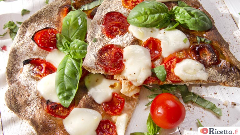 Ricetta Pizza con farina integrale - Consigli e Ingredienti | Ricetta.it
