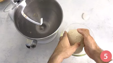 Pizza a lunga lievitazione con planetaria - Passaggio 5