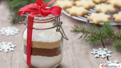 Preparato per biscotti in barattolo: idea regalo fatta in casa
