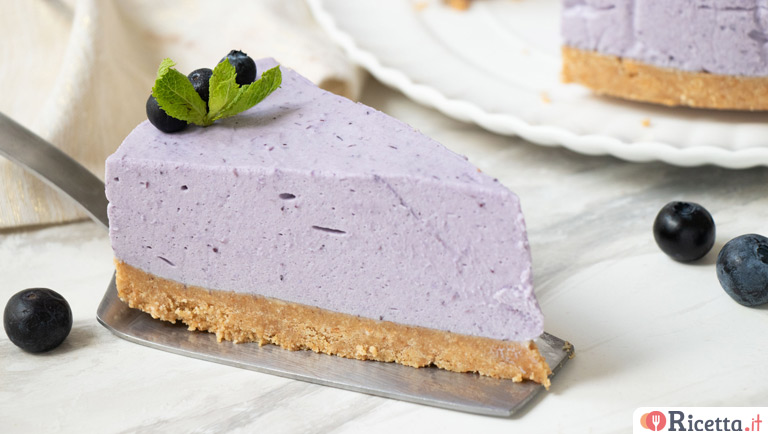 Cheesecake ai mirtilli senza cottura - Fetta