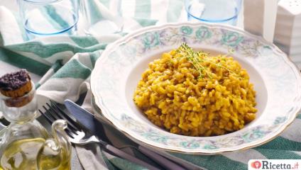Risotto alla milanese con il Bimby: la ricetta originale facile e veloce