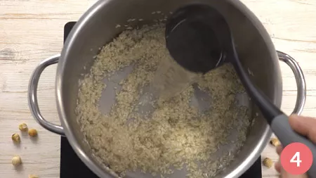 Risotto alle nocciole e toma - Passaggio 4