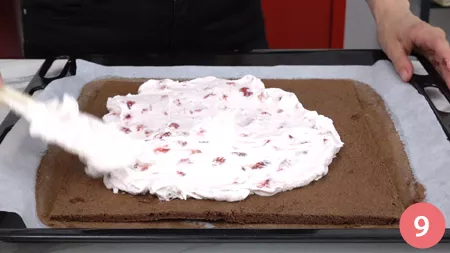 Rotolo al cacao alle fragole - P9