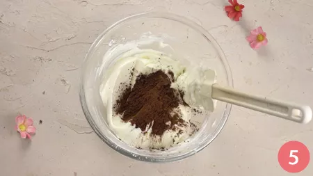 Rotolo al cioccolato senza cottura - Passaggio 5