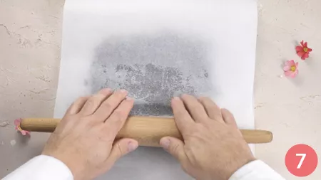 Rotolo al cioccolato senza cottura - Passaggio 7