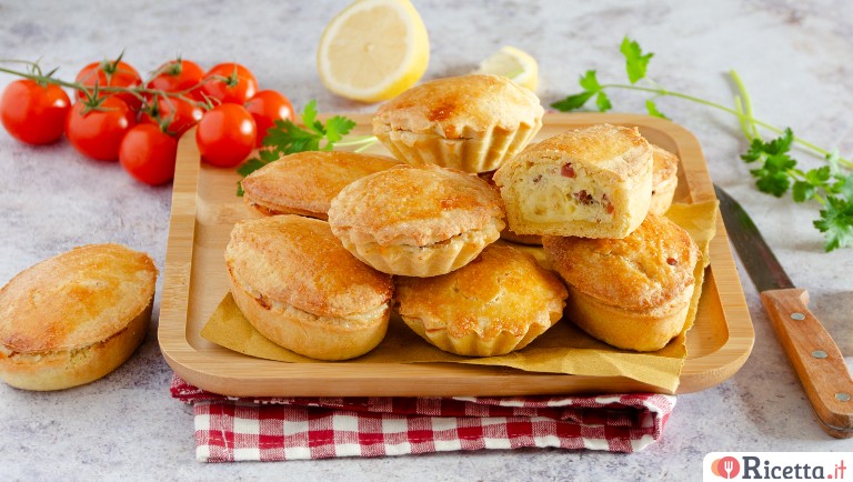 Rustici napoletani di pasta frolla: il gusto autentico della tradizione, in versione finger food