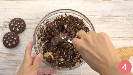 Salame al cioccolato con Pan di Stelle - Passaggio 4