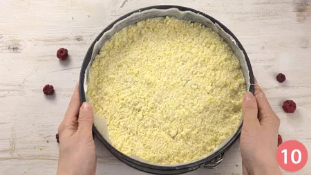 Sbriciolata alla ricotta e marmellata - Passo 10