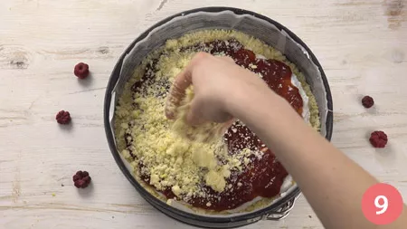 Sbriciolata alla ricotta e marmellata - Passo 9