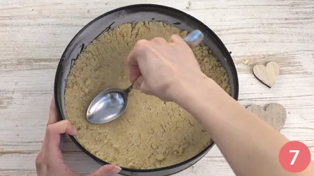 Sbriciolata di mele e amaretti - Passaggio 7