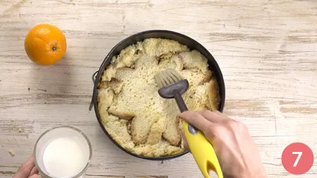 Sbriciolata di pandoro con crema all'arancia - Passaggio 7