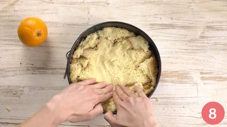 Sbriciolata di pandoro con crema all'arancia - Passaggio 8