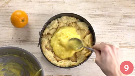 Sbriciolata di pandoro con crema all'arancia - Passaggio 9