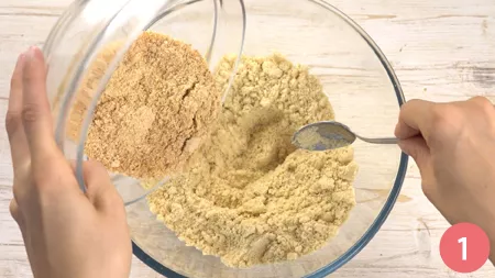 Sbriciolata ricotta e pere - Passaggio 1