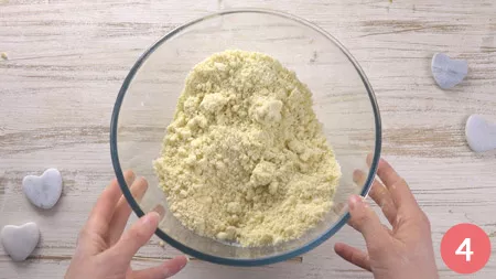 Sbriciolata salata con spinaci, ricotta e speck - Passaggio 4